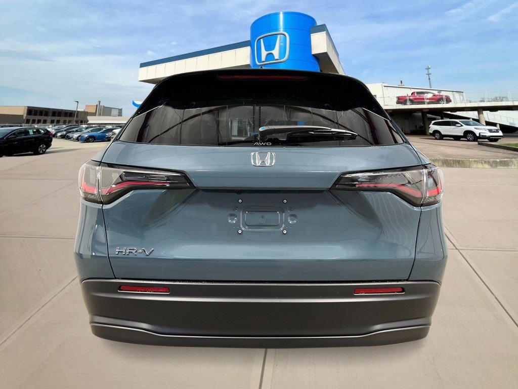 2026 Honda HR-V LX photo 4