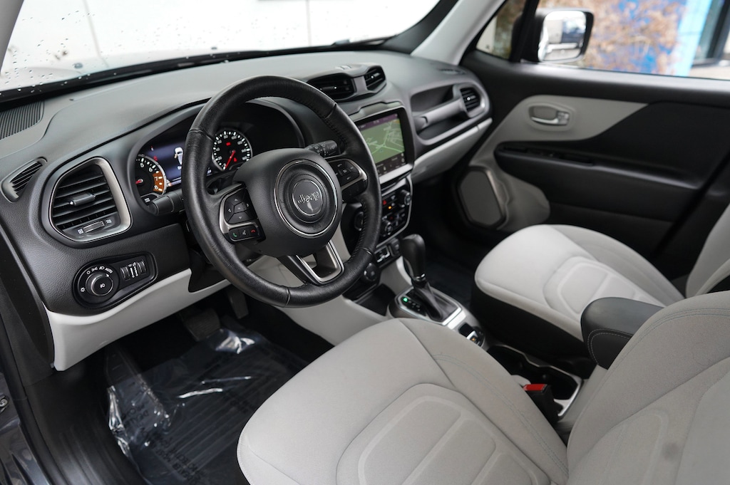 Used 2022 Jeep Renegade Latitude SUV