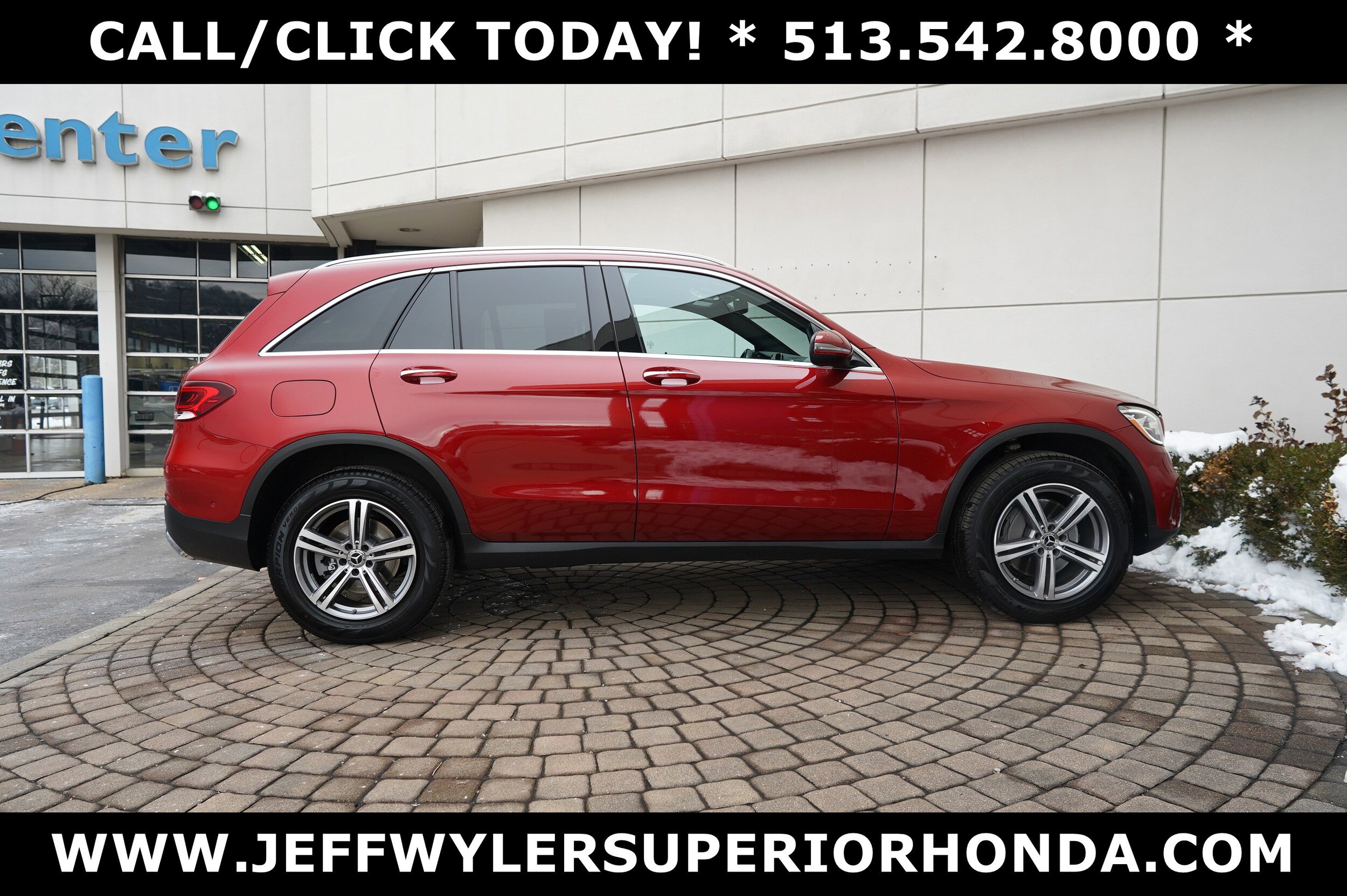 2022 Mercedes Benz GLC 300 4MATIC photo 2