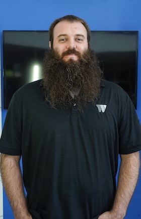 Staff member Steve Frans from ID_3966c31743ab