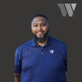 Staff member Carl Warren from ID_4e24b2b527e0