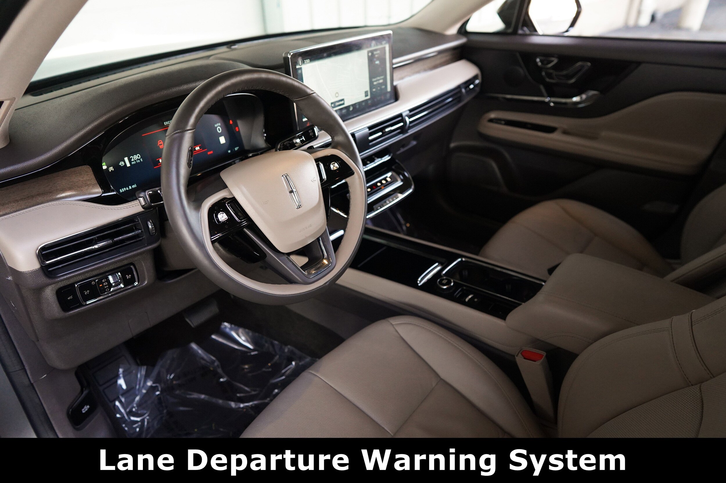 2024 Lincoln Corsair Reserve photo 3