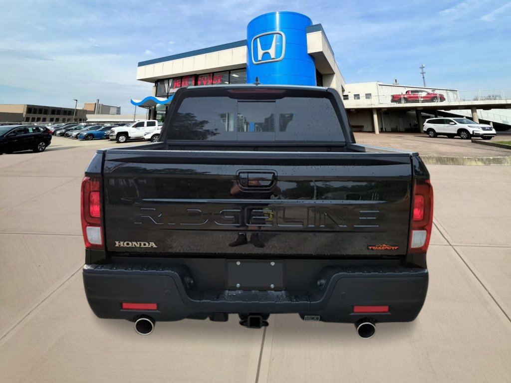 2026 Honda Ridgeline TrailSport photo 2
