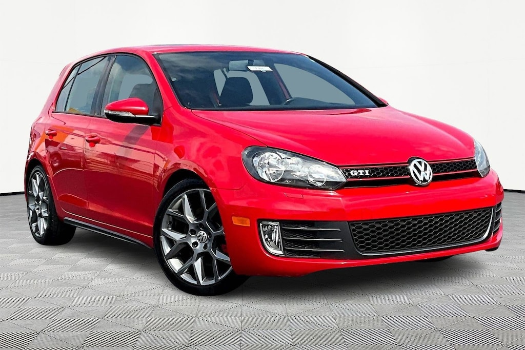 Used 2013 Volkswagen GTI 4-Door w/PZEV Hatchback