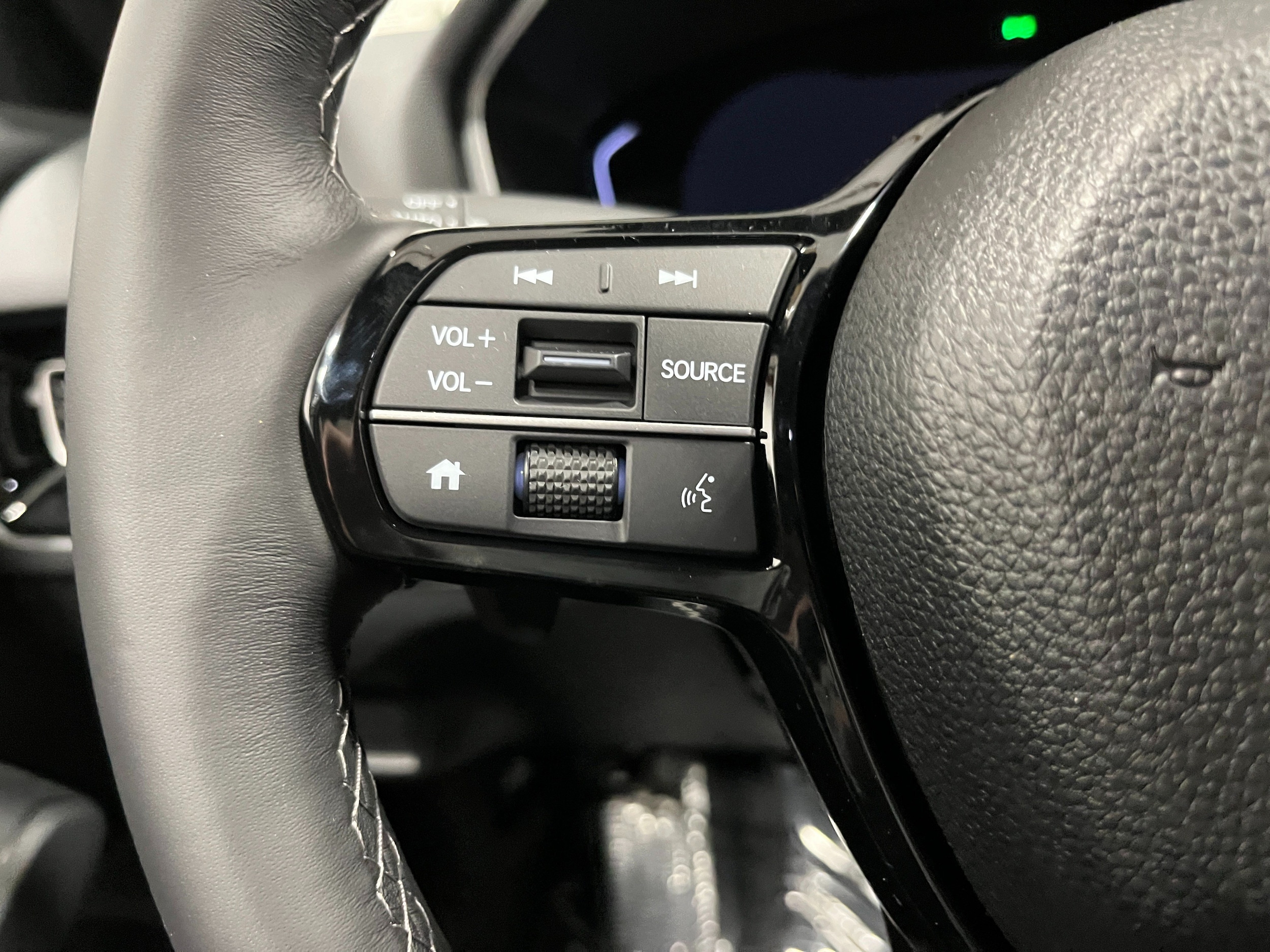 2026 Honda Civic Hatchback Sport - Photo 10