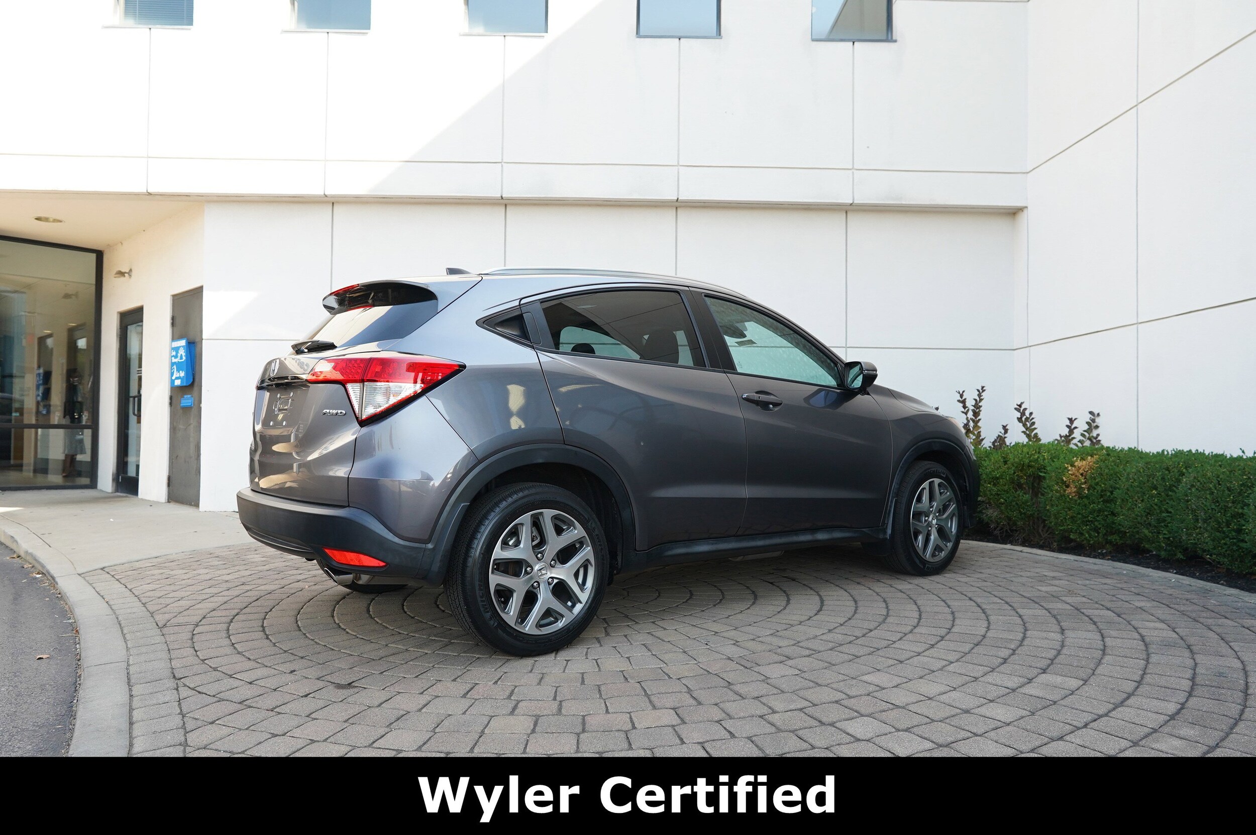 2019 Honda HR-V EX-L photo 2