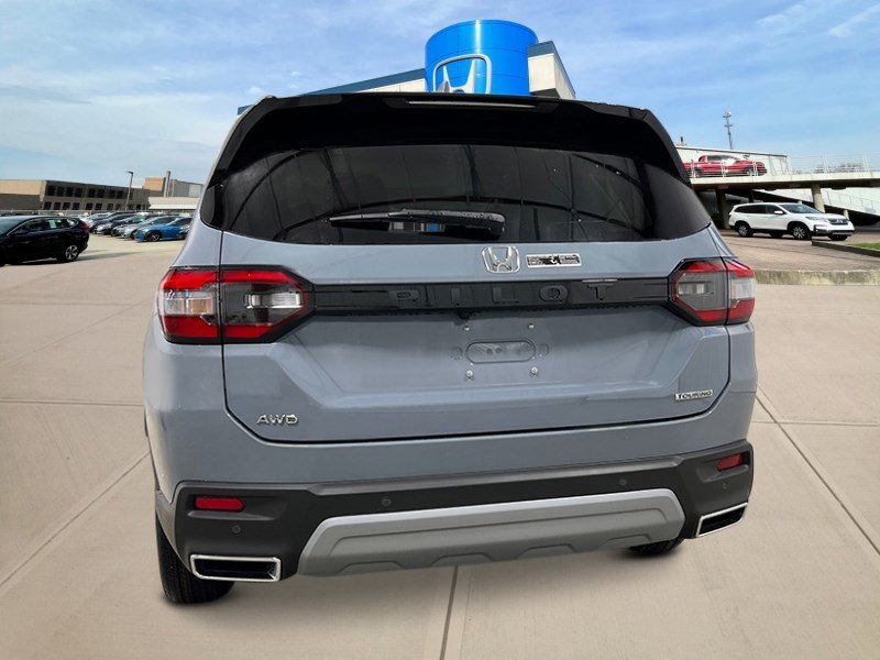2025 Honda Pilot Touring photo 4