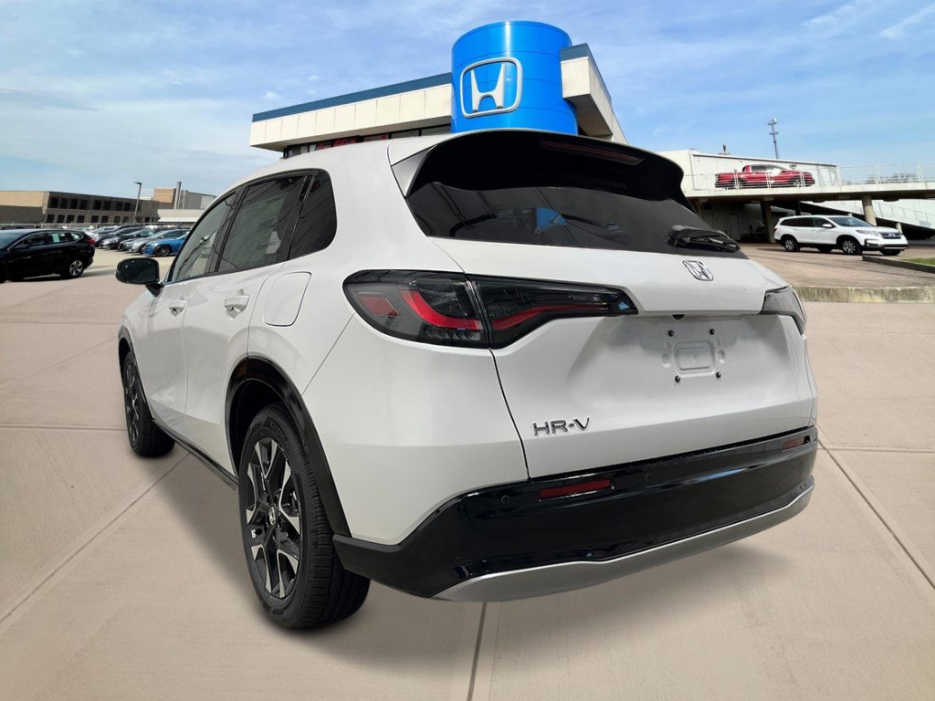 2026 Honda HR-V EX-L photo 3