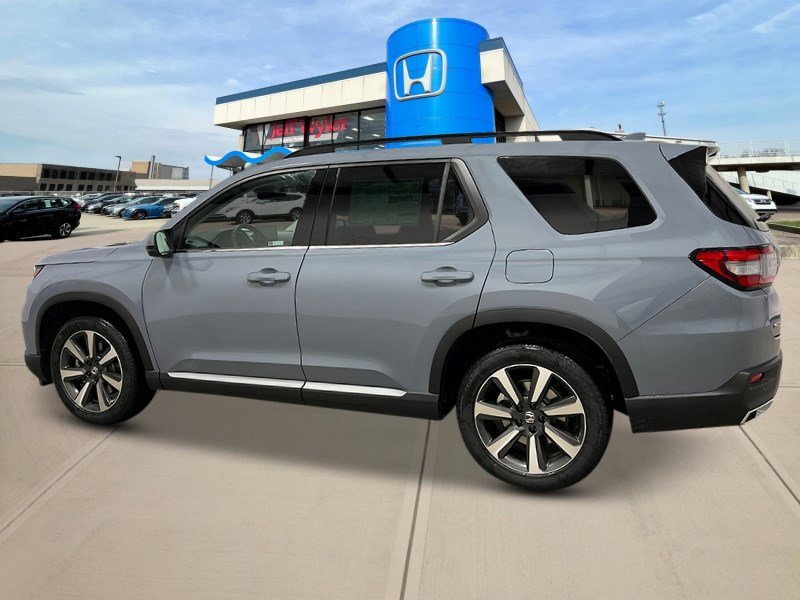 2025 Honda Pilot Touring photo 2