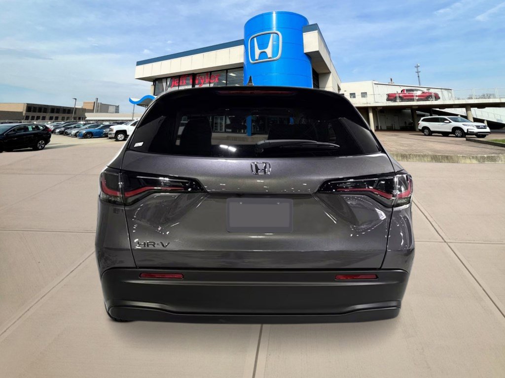 2026 Honda HR-V LX photo 4