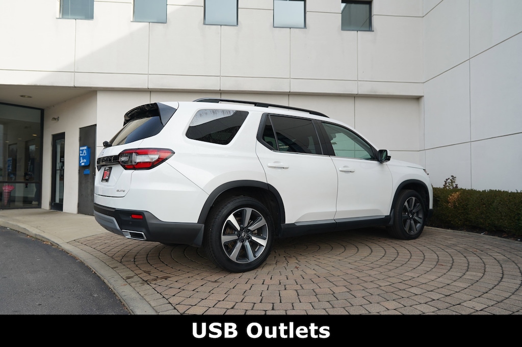Used 2024 Honda Pilot Elite SUV