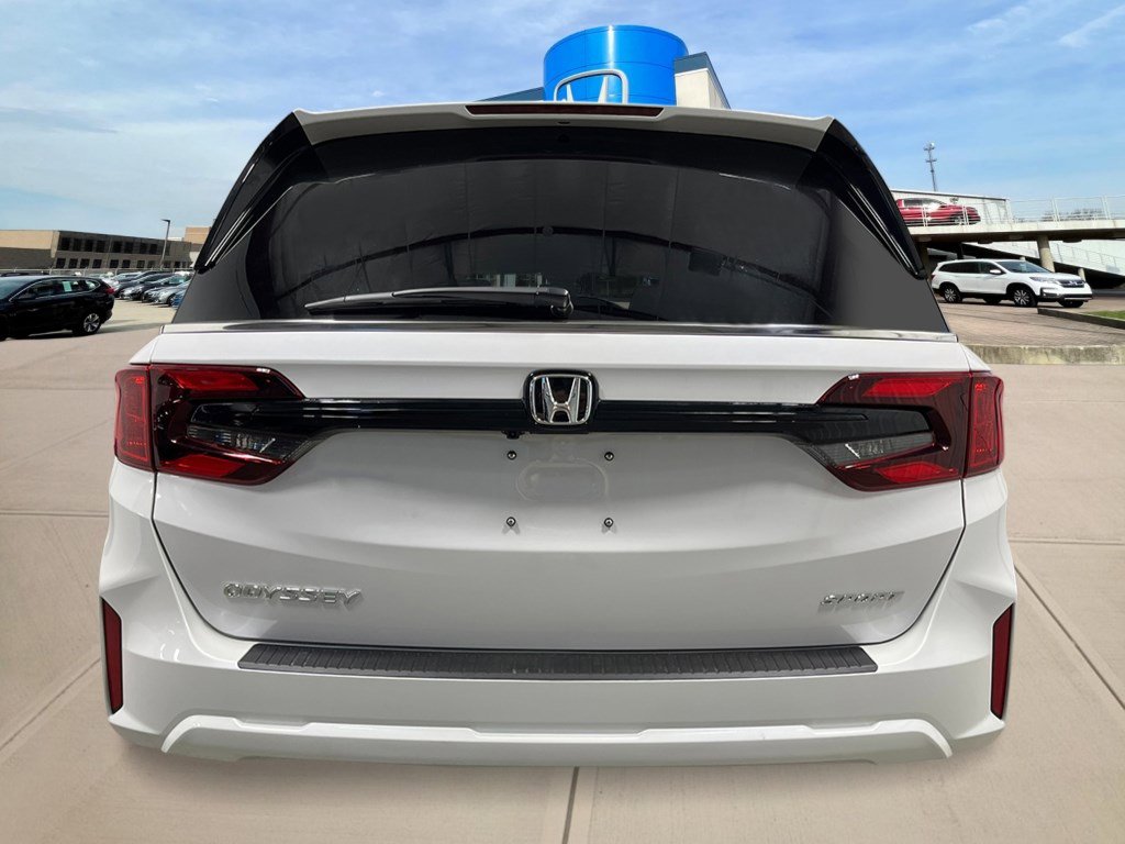 2026 Honda Odyssey photo 4