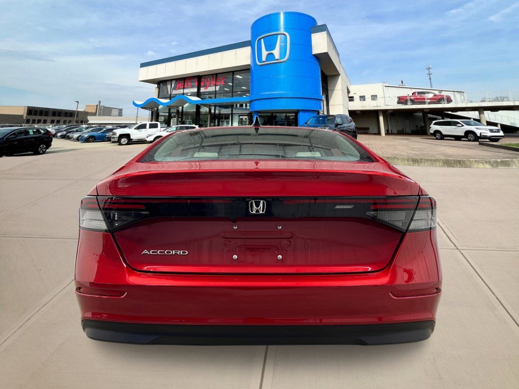 2025 Honda Accord SE photo 2