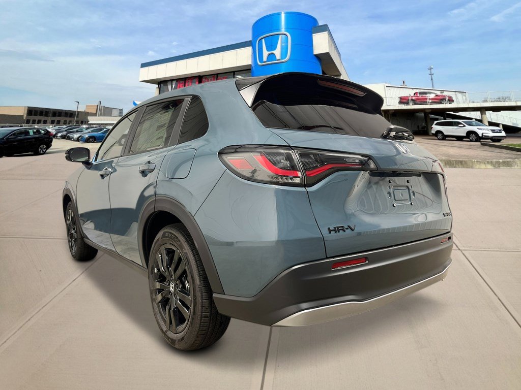 2026 Honda HR-V Sport photo 3