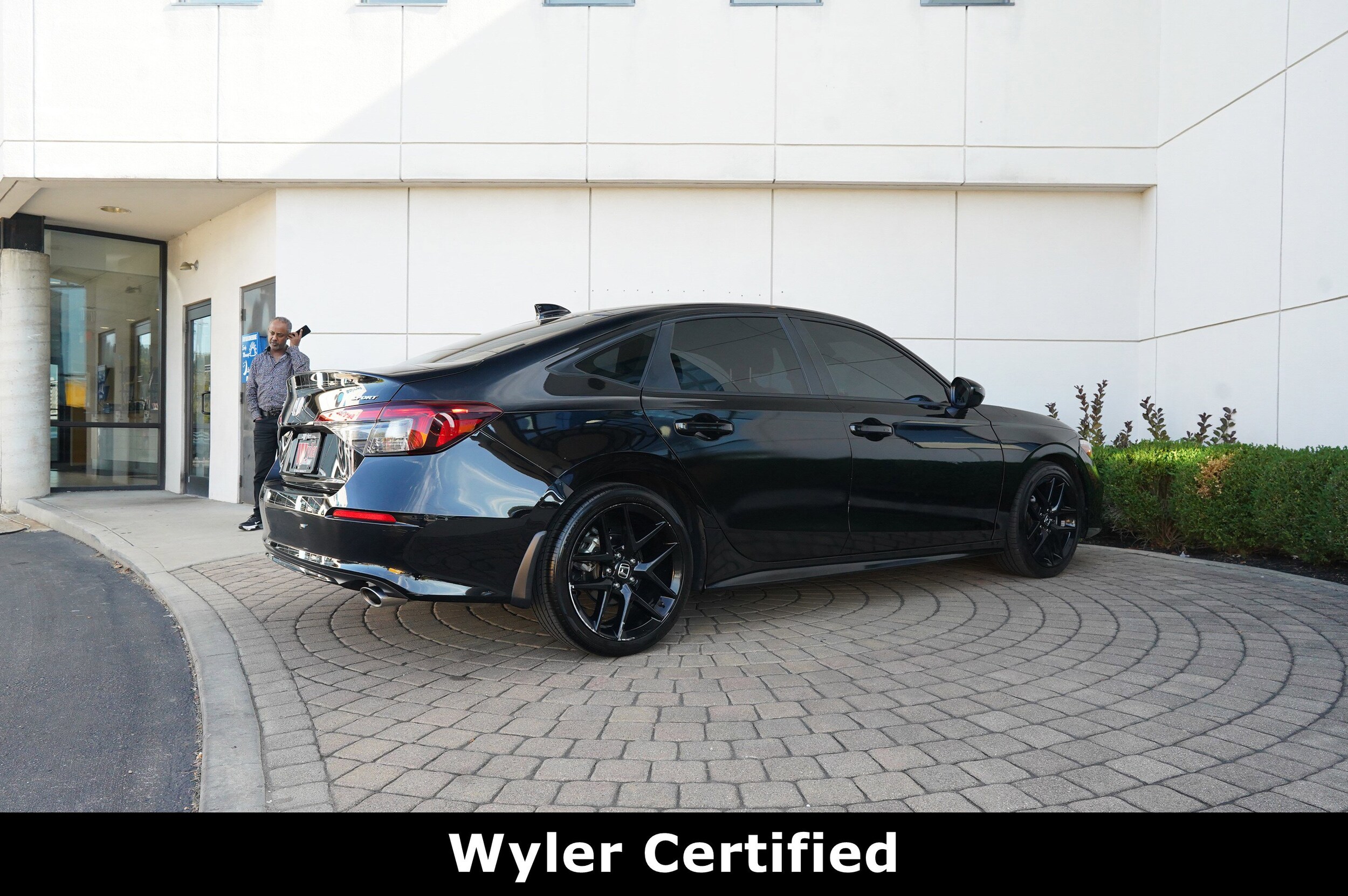 2025 Honda Civic Sport photo 2
