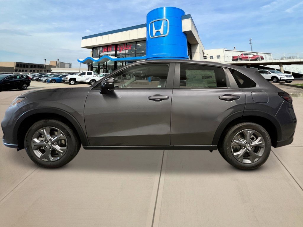 2026 Honda HR-V LX photo 2