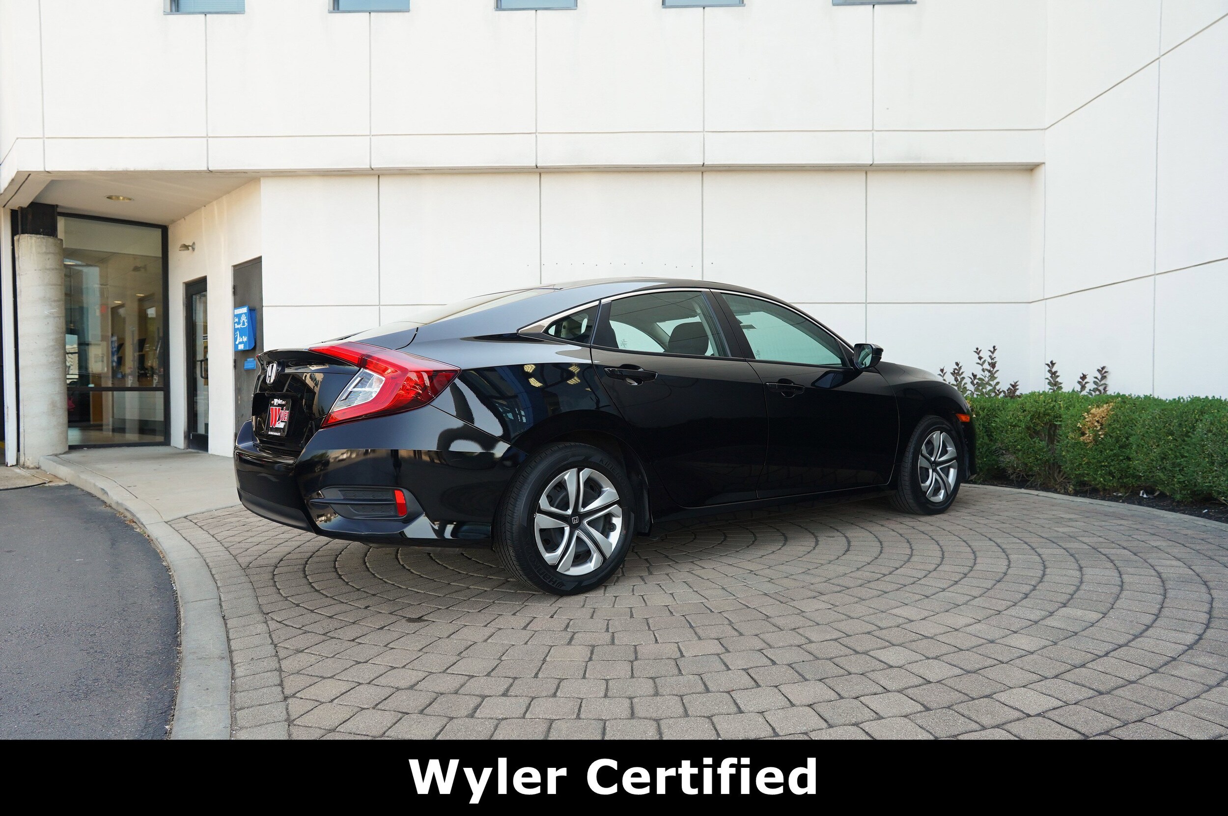2018 Honda Civic LX photo 3