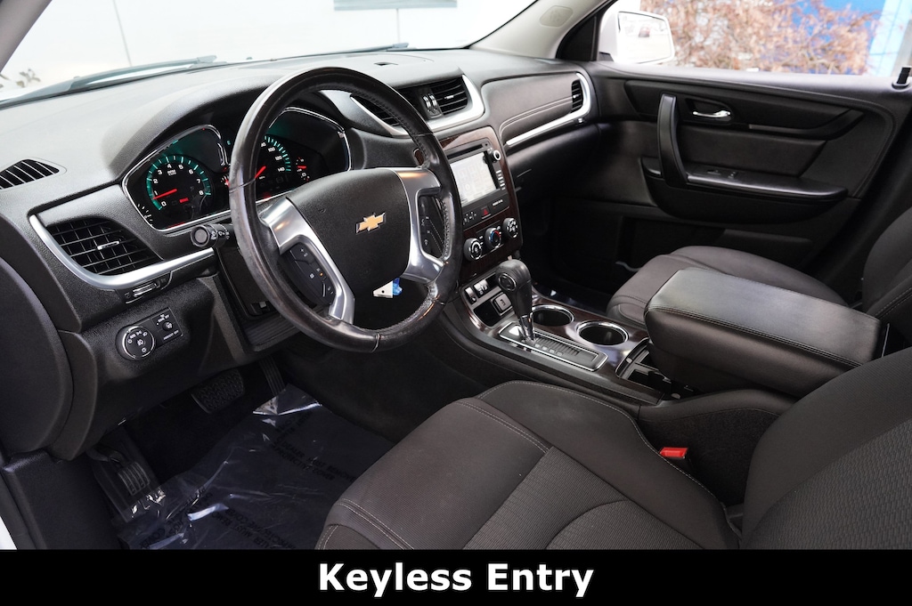 Used 2017 Chevrolet Traverse LT w/1LT SUV