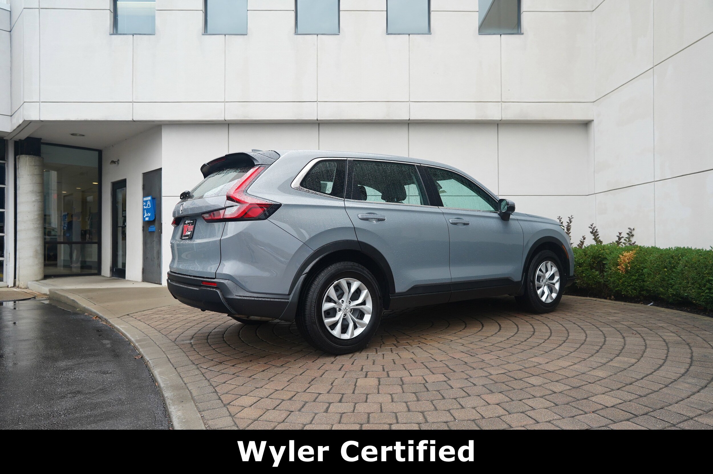2024 Honda CR-V LX photo 2