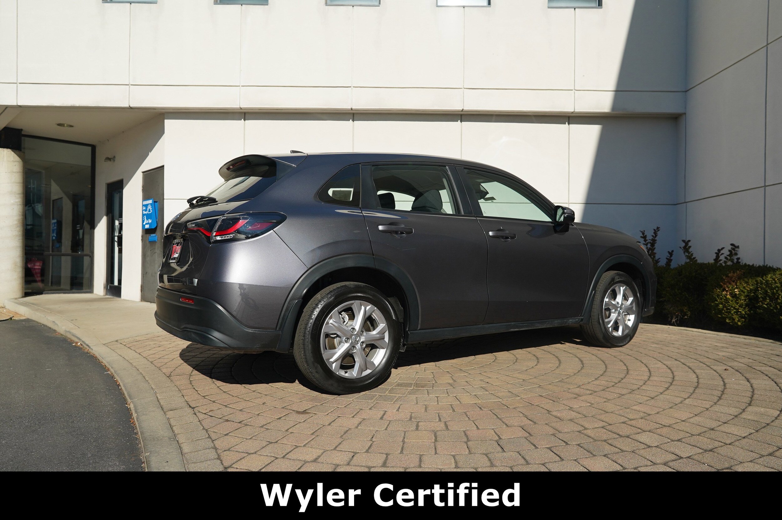 2023 Honda HR-V LX photo 2