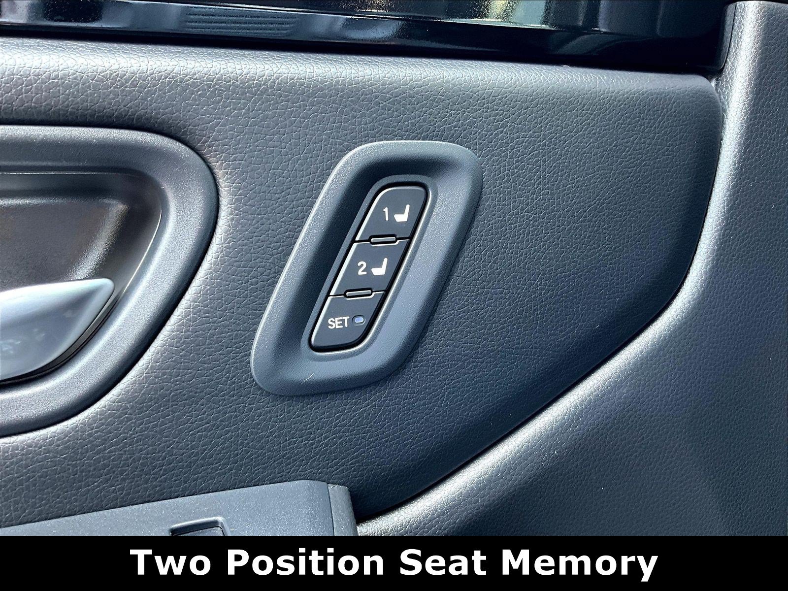 2025 Honda Pilot EX-L - Photo 40