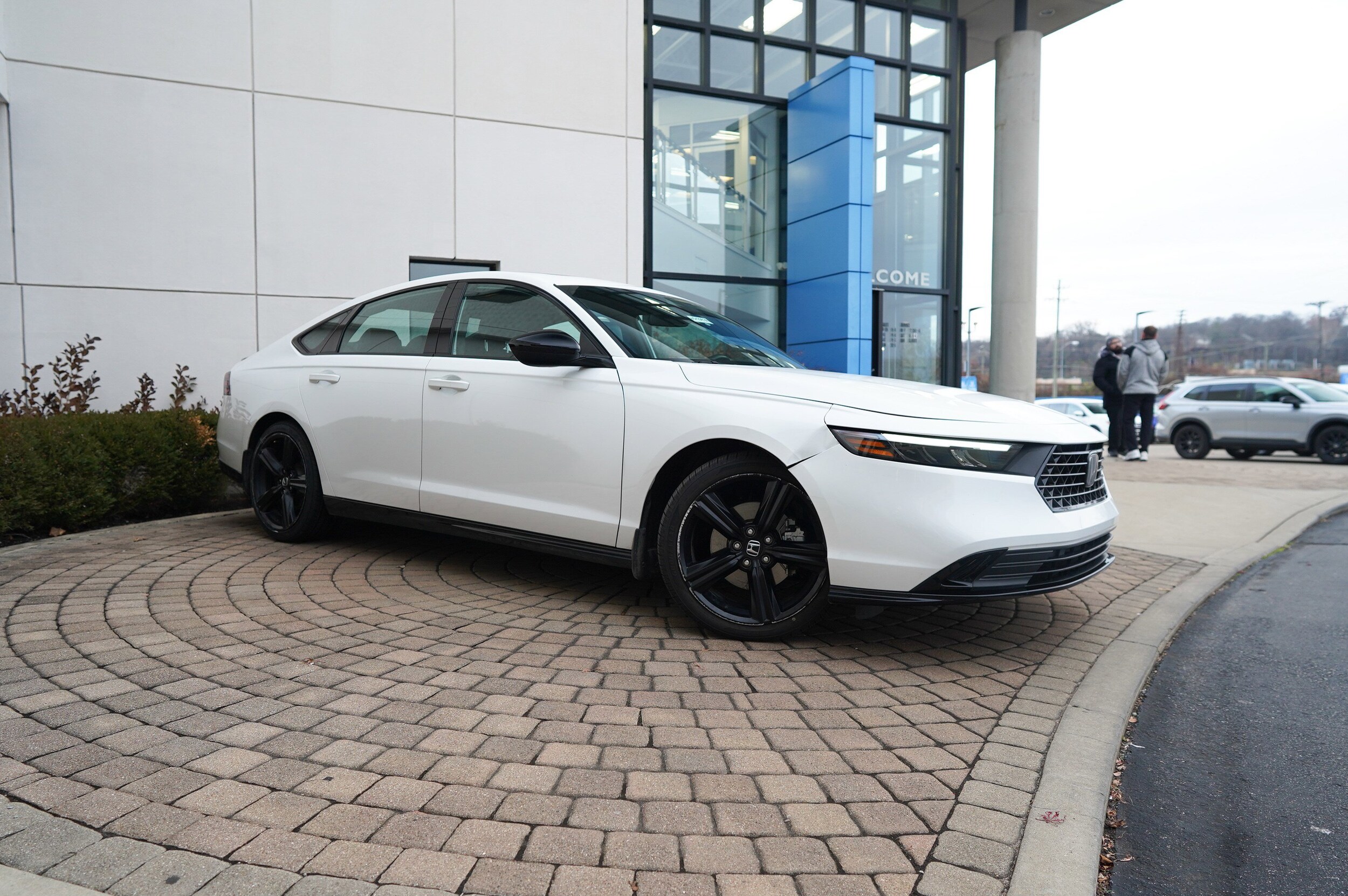 2023 Honda Accord Hybrid Sport-L photo 2