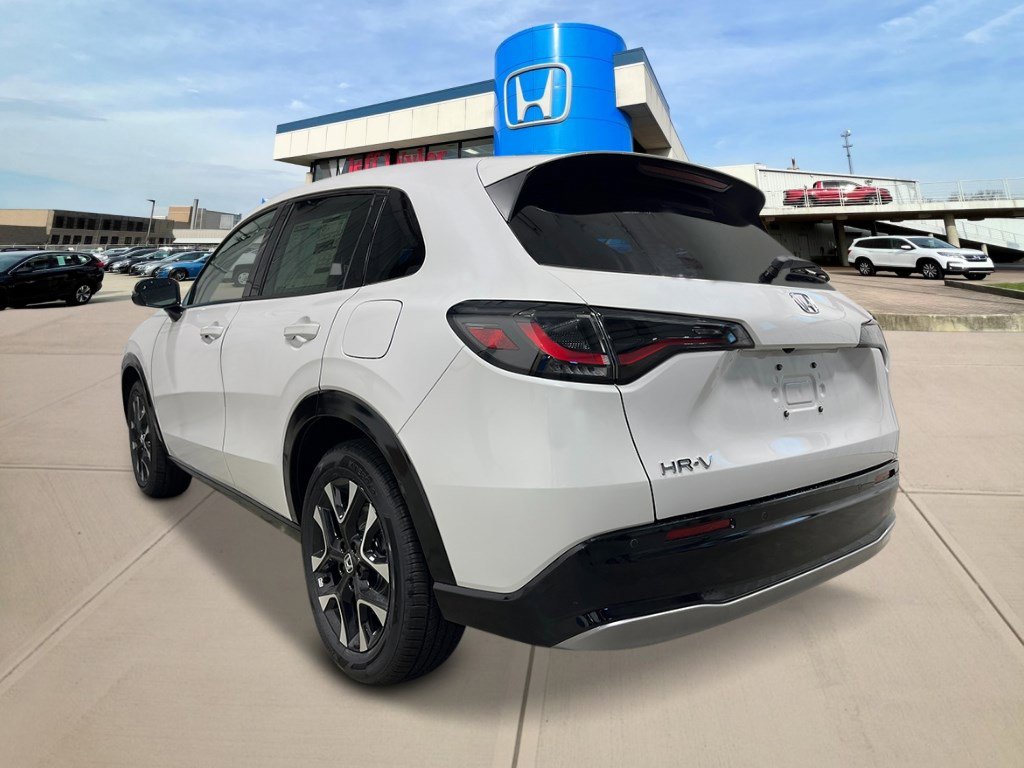 2026 Honda HR-V EX-L photo 3