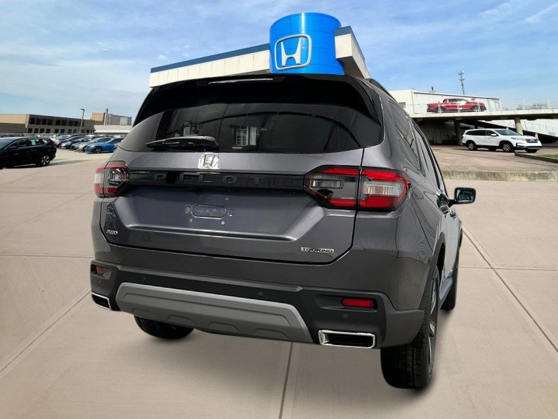 2025 Honda Pilot Touring photo 4
