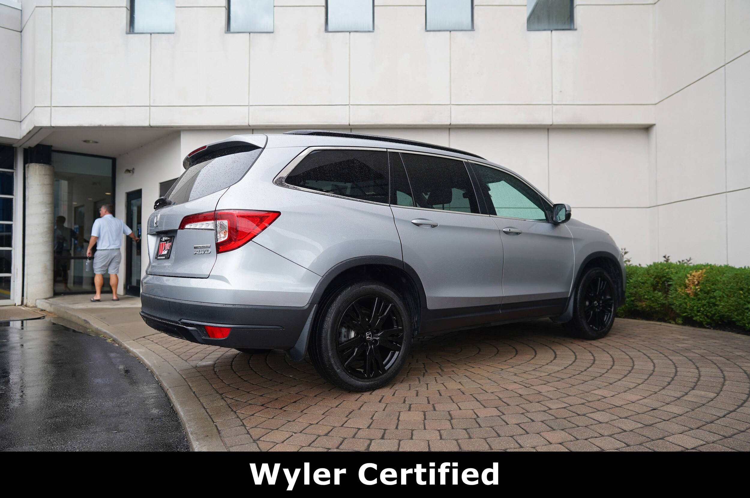 2022 Honda Pilot Special Edition photo 2