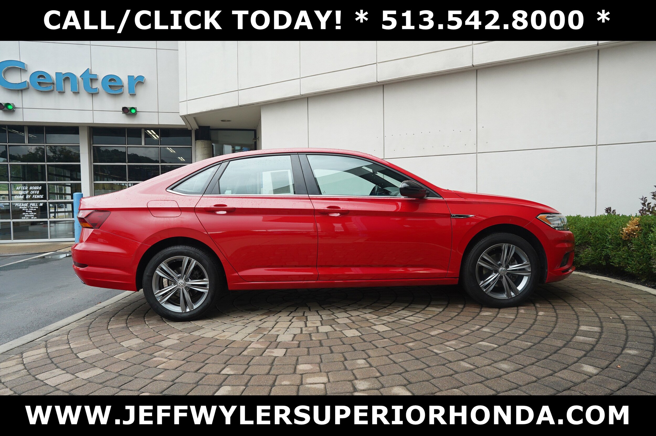 2019 Volkswagen Jetta 1.4T R-Line photo 2