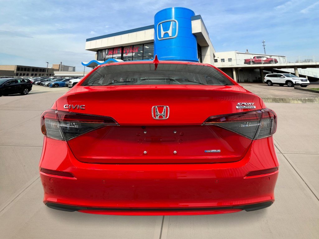 2025 Honda Civic Sport Touring photo 4