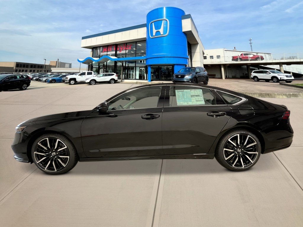 2025 Honda Accord Hybrid Touring photo 2