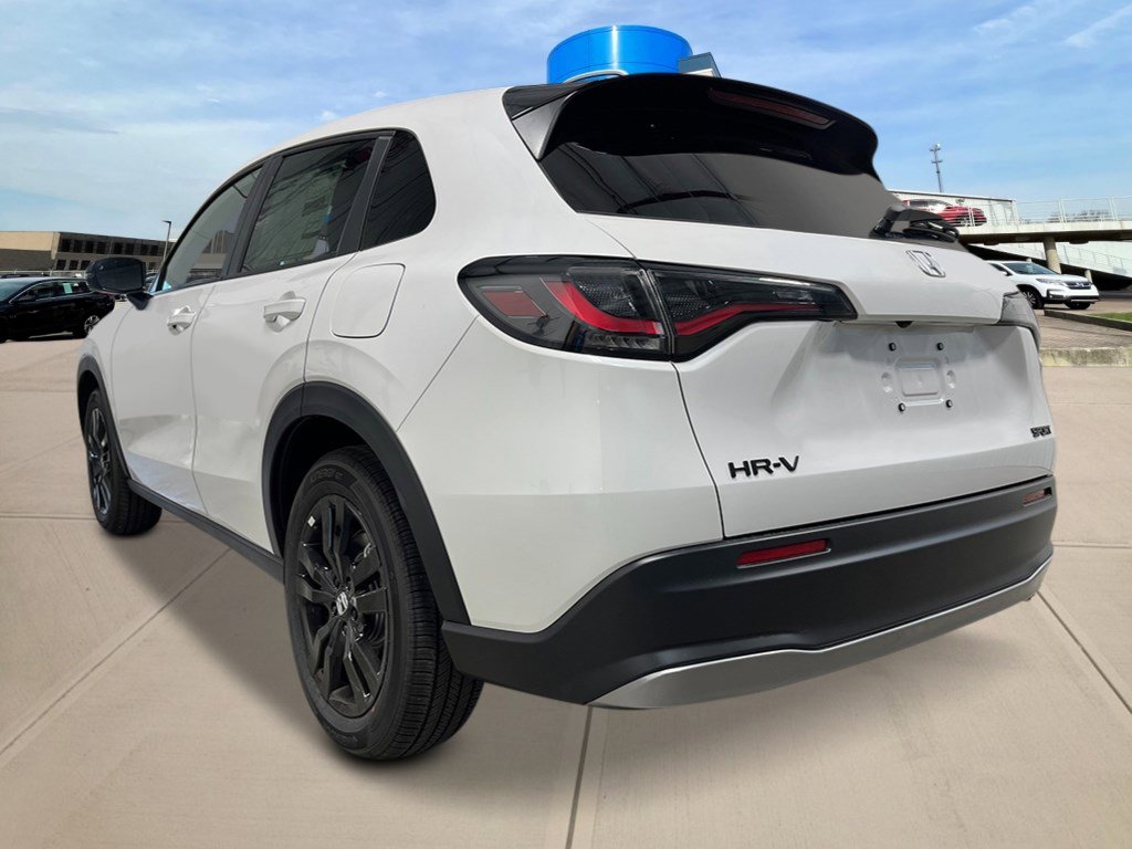 2026 Honda HR-V Sport photo 3