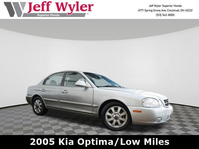 2005 Kia Optima LX's photo
