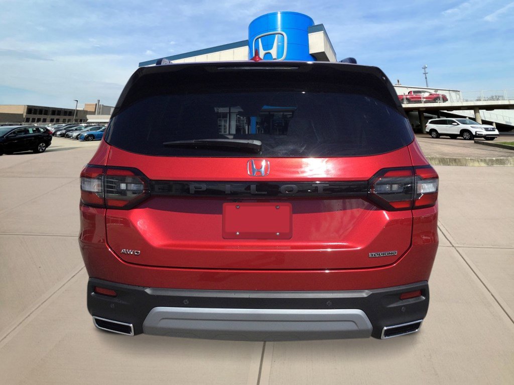 2025 Honda Pilot Touring photo 4