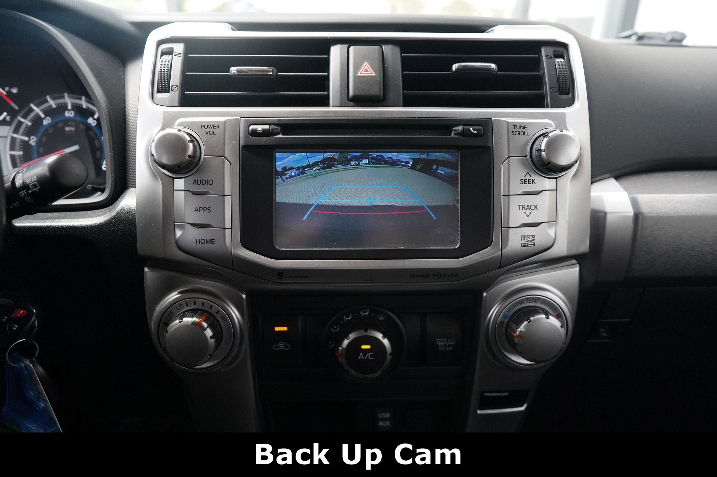 2017 Toyota 4Runner SR5 Premium photo 3
