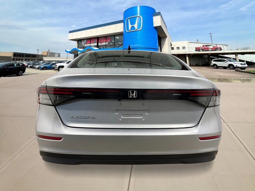 New 2025 Honda Accord SE Sedan