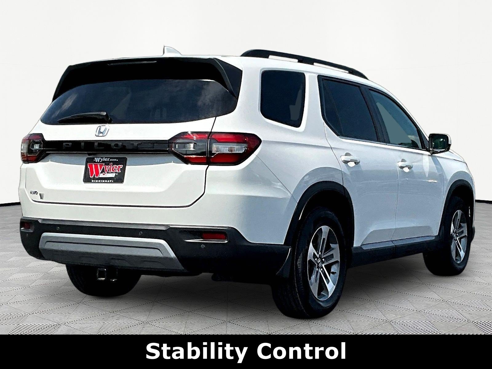 2025 Honda Pilot EX-L - Photo 8