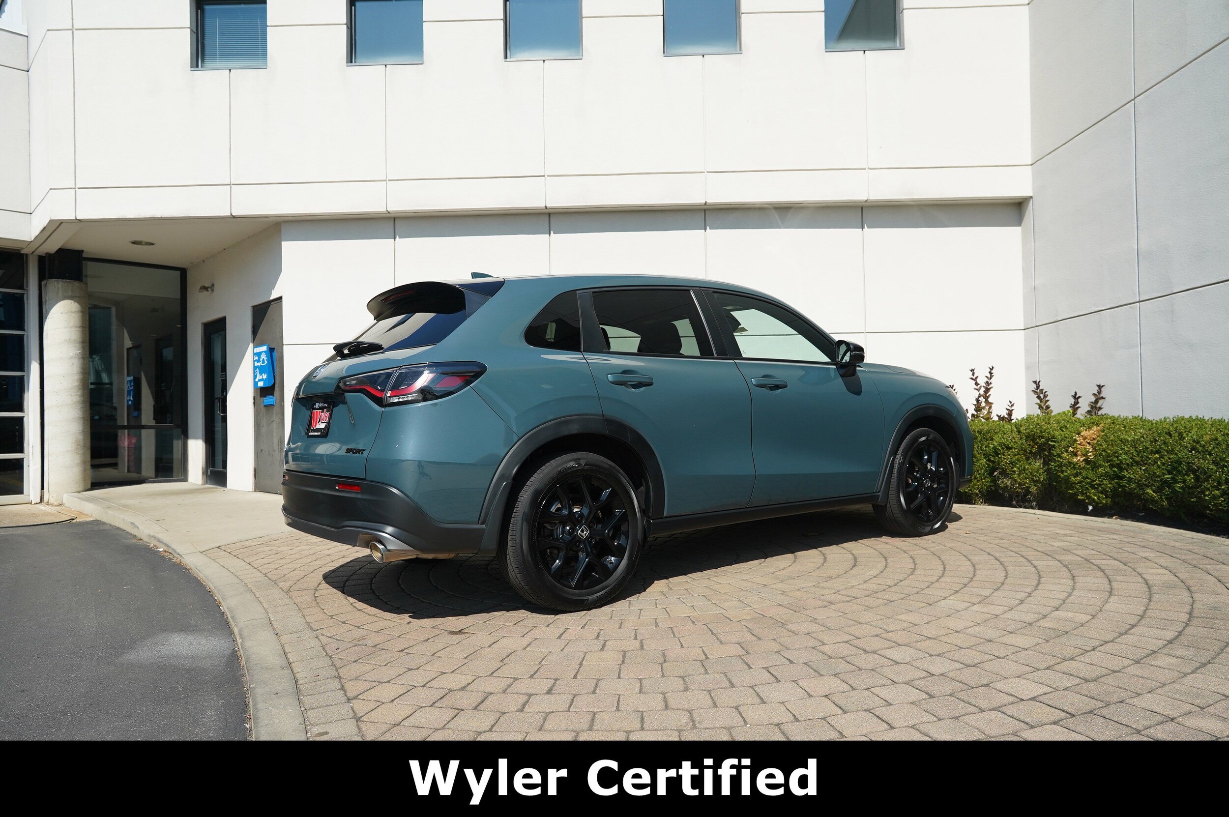 2023 Honda HR-V Sport 2WD photo 2