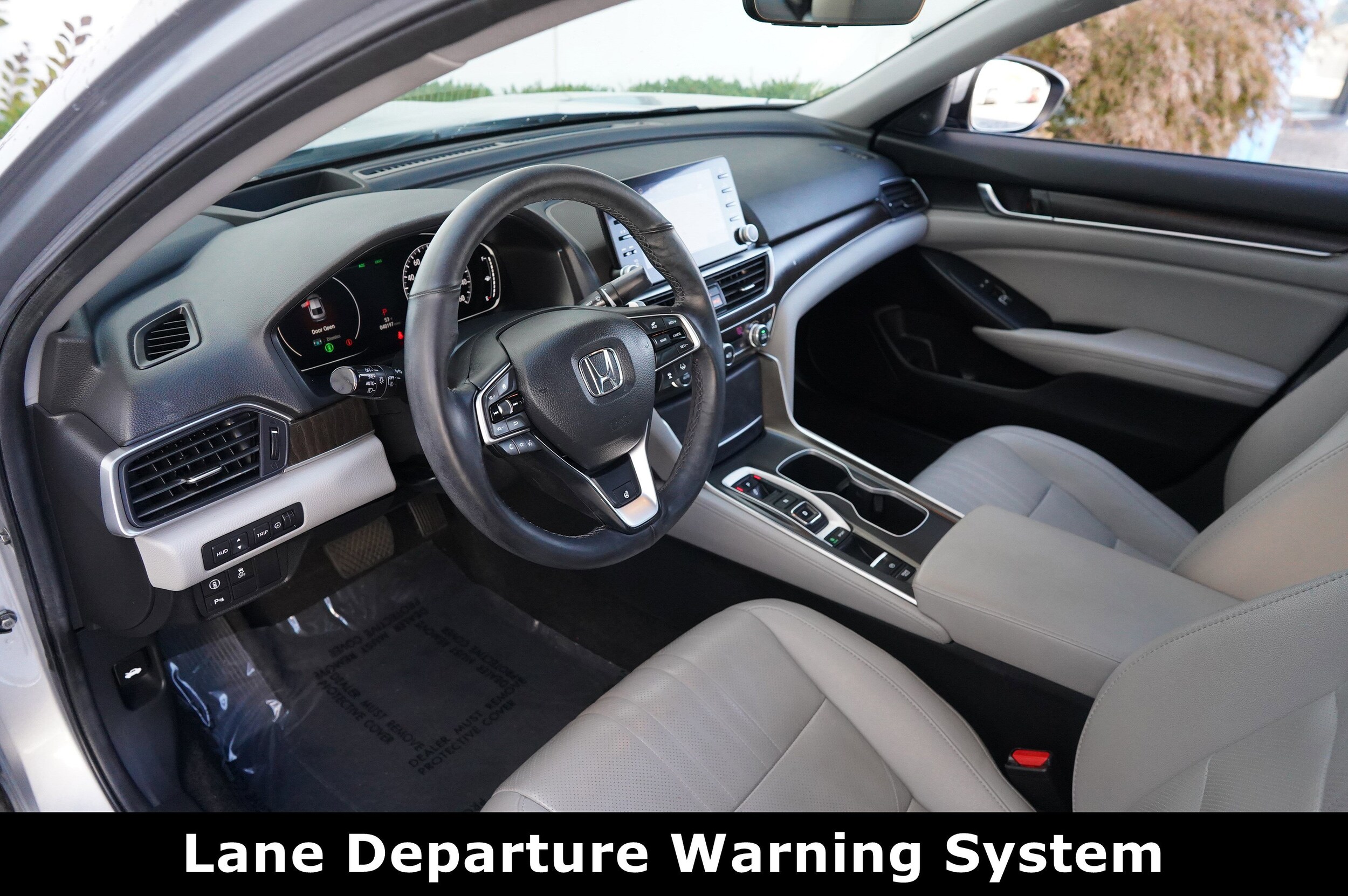 2020 Honda Accord Touring 2.0T photo 4