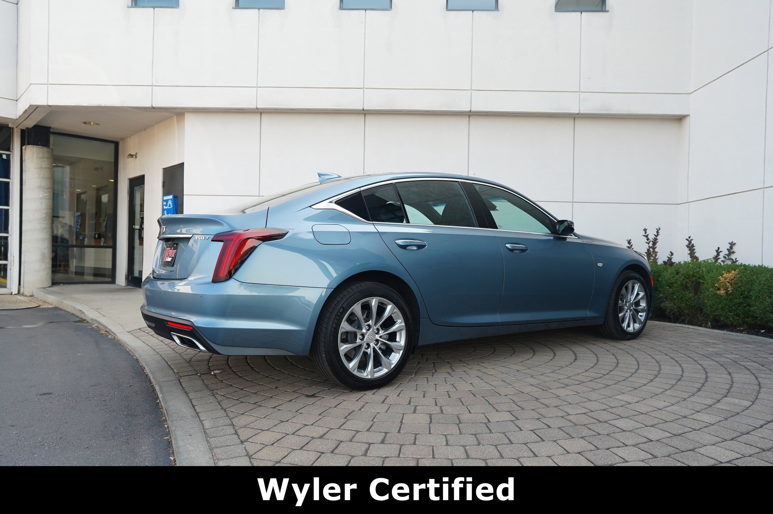 2023 Cadillac CT5 Premium Luxury photo 3