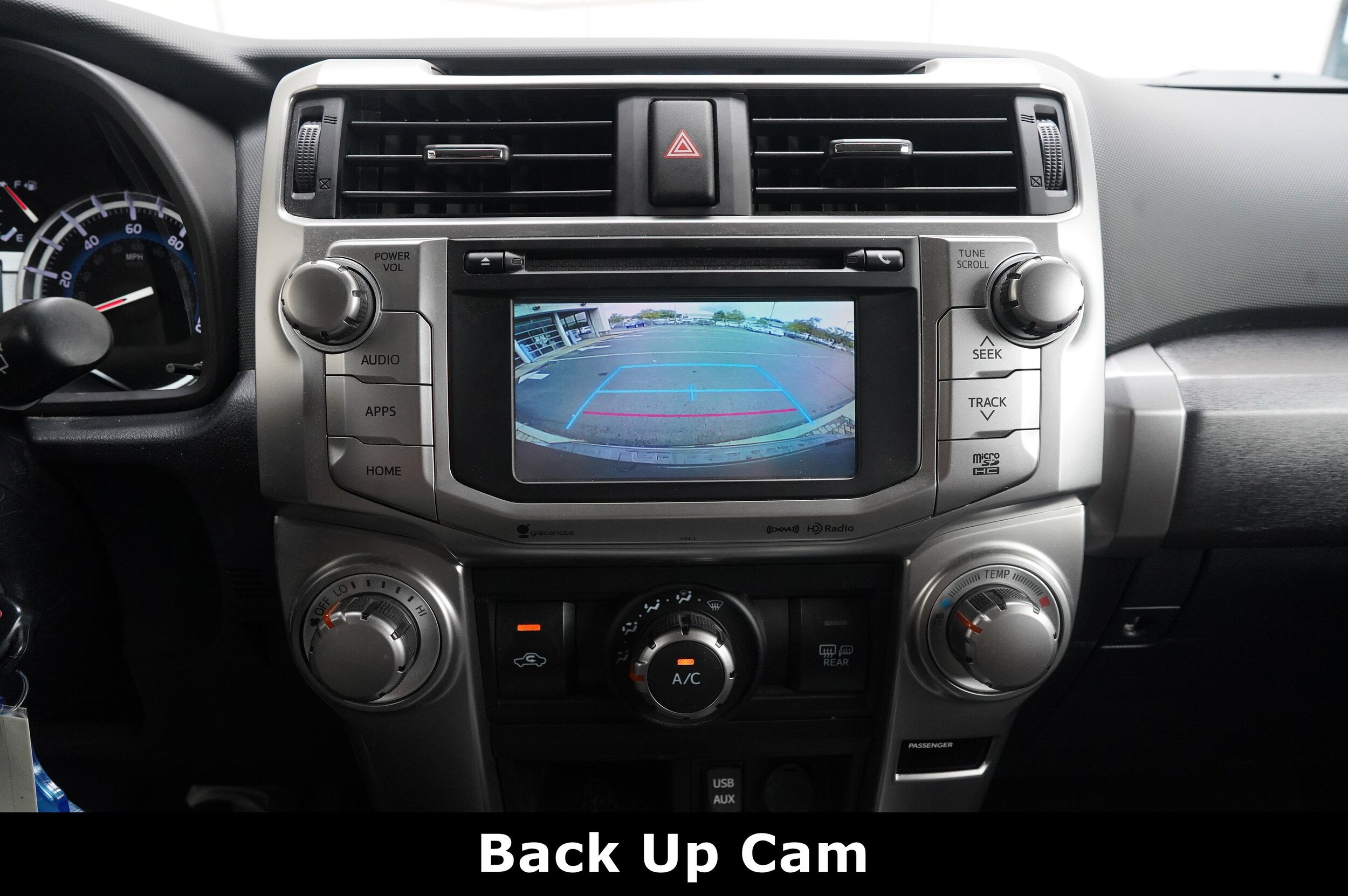 2019 Toyota 4Runner SR5 photo 3