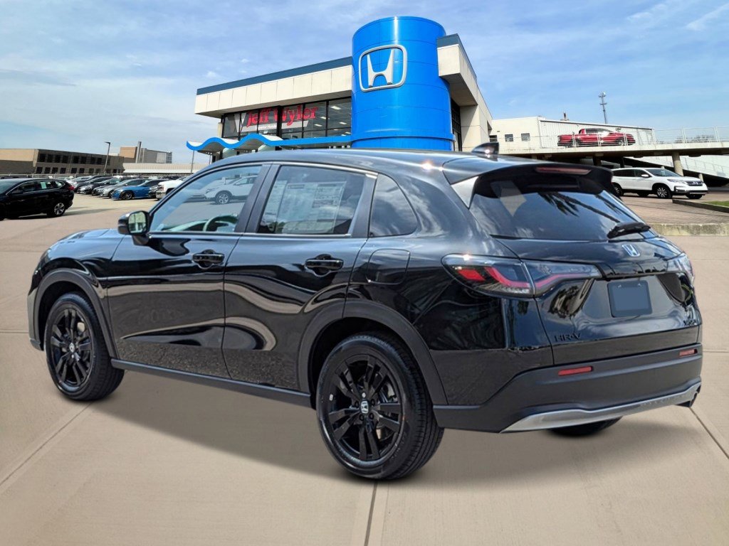 2026 Honda HR-V Sport photo 2