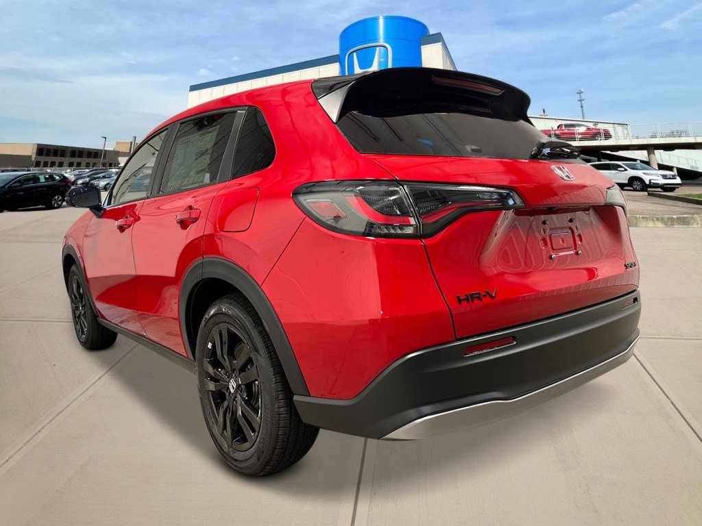 2026 Honda HR-V Sport photo 3
