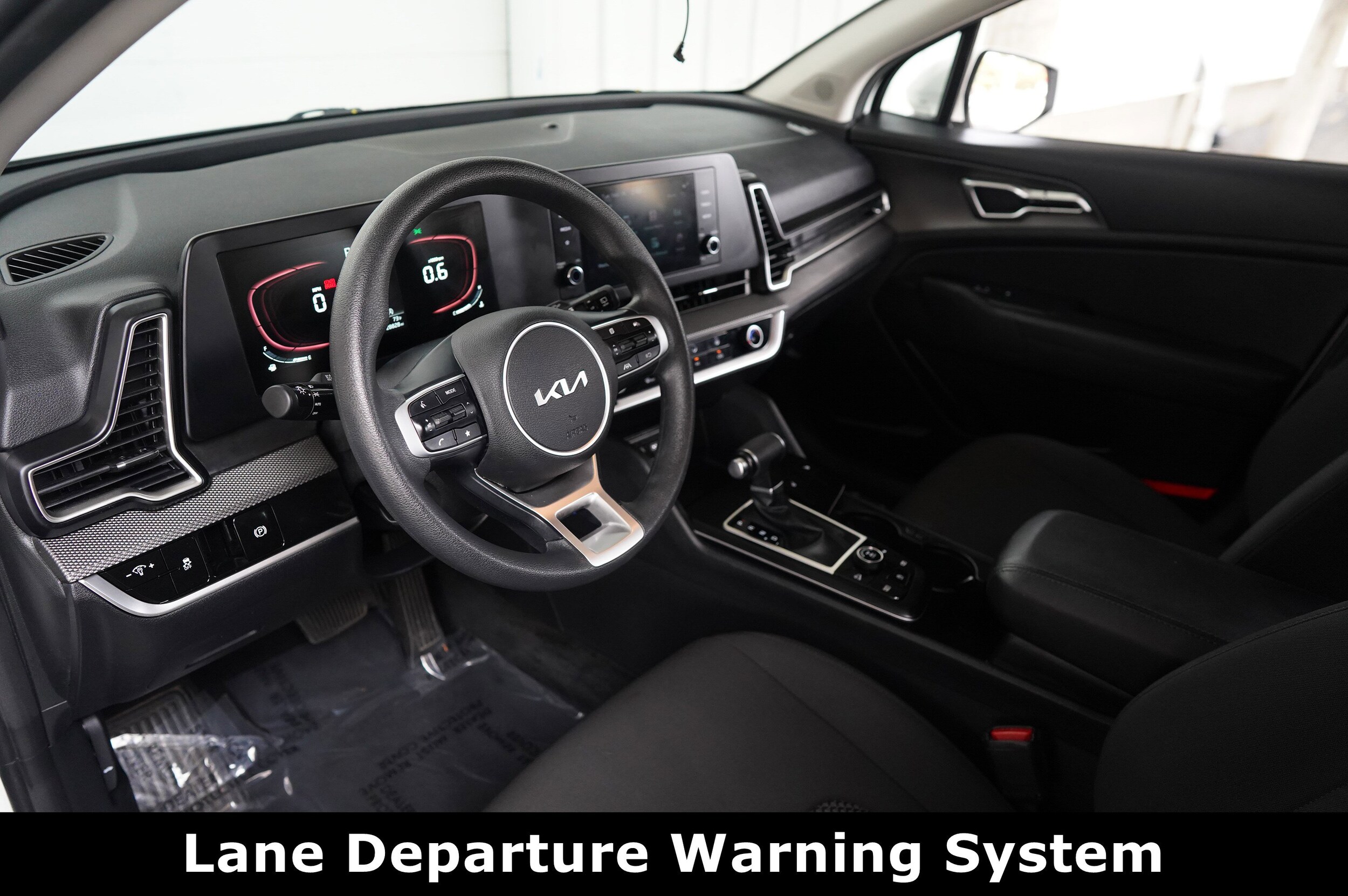 2023 Kia Sportage LX photo 3