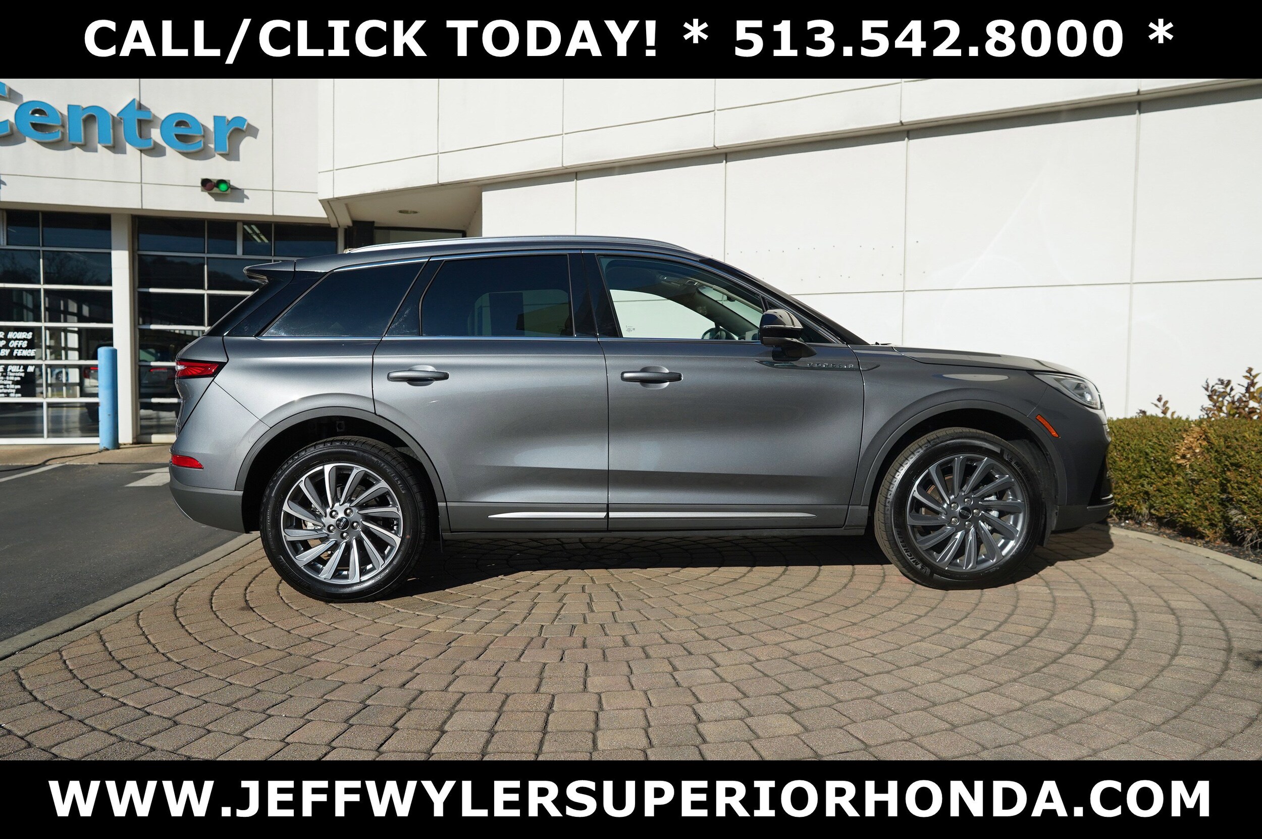 2024 Lincoln Corsair Reserve photo 2