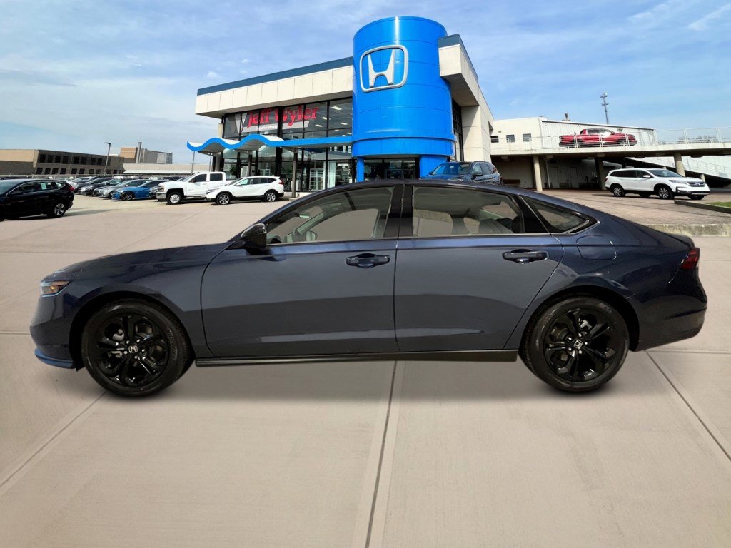 2025 Honda Accord SE photo 2