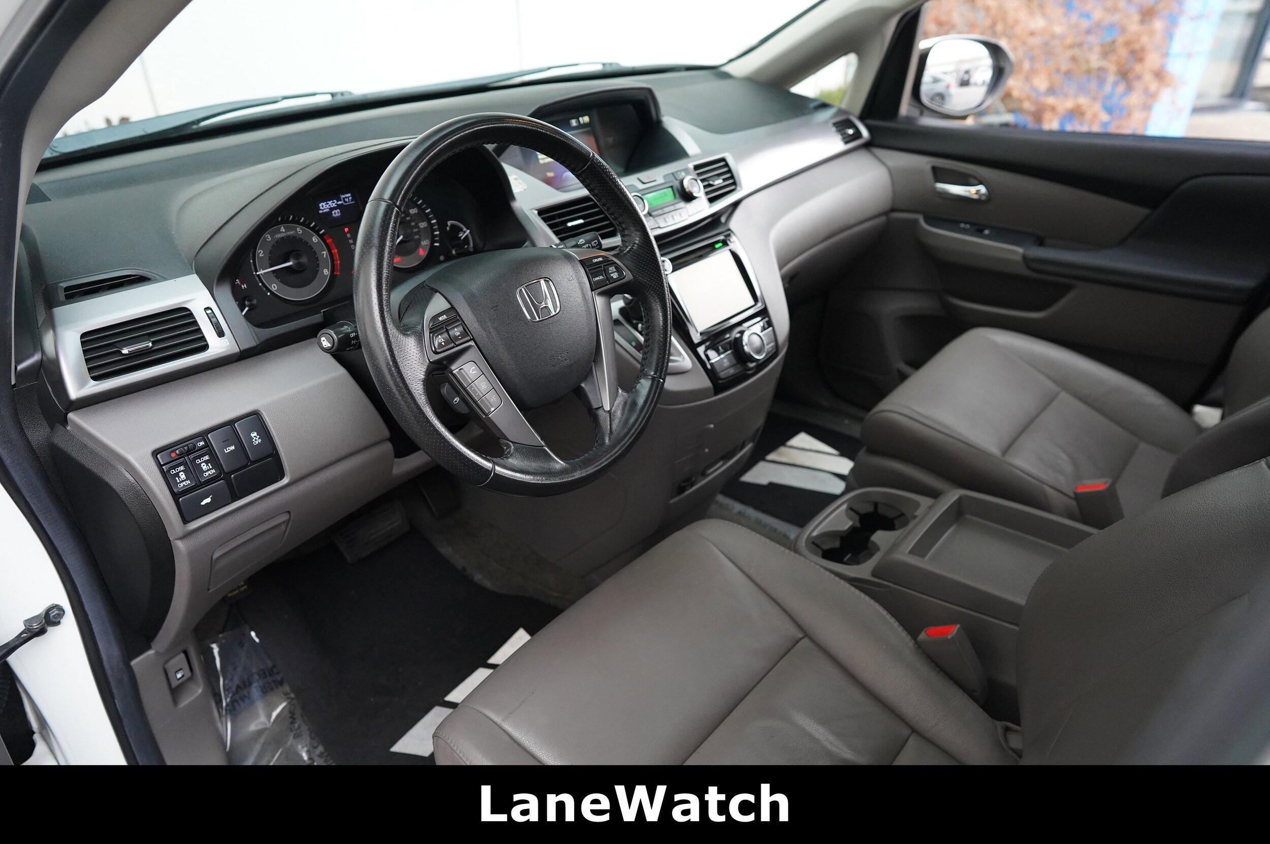 2014 Honda Odyssey EX-L photo 4