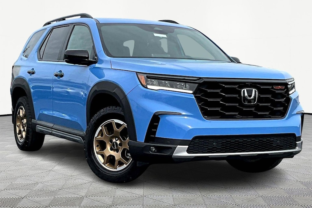 Used 2024 Honda Pilot TrailSport SUV