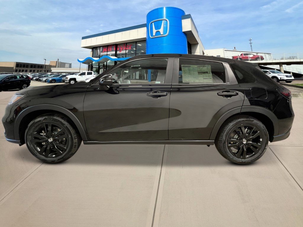 2026 Honda HR-V Sport photo 2